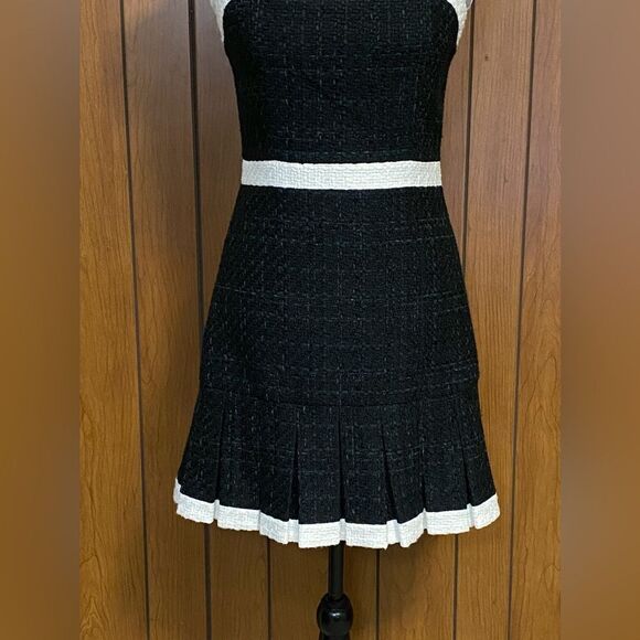 Alice and Olivia Mini Square Neck Dress size 6 - Picture 9 of 16